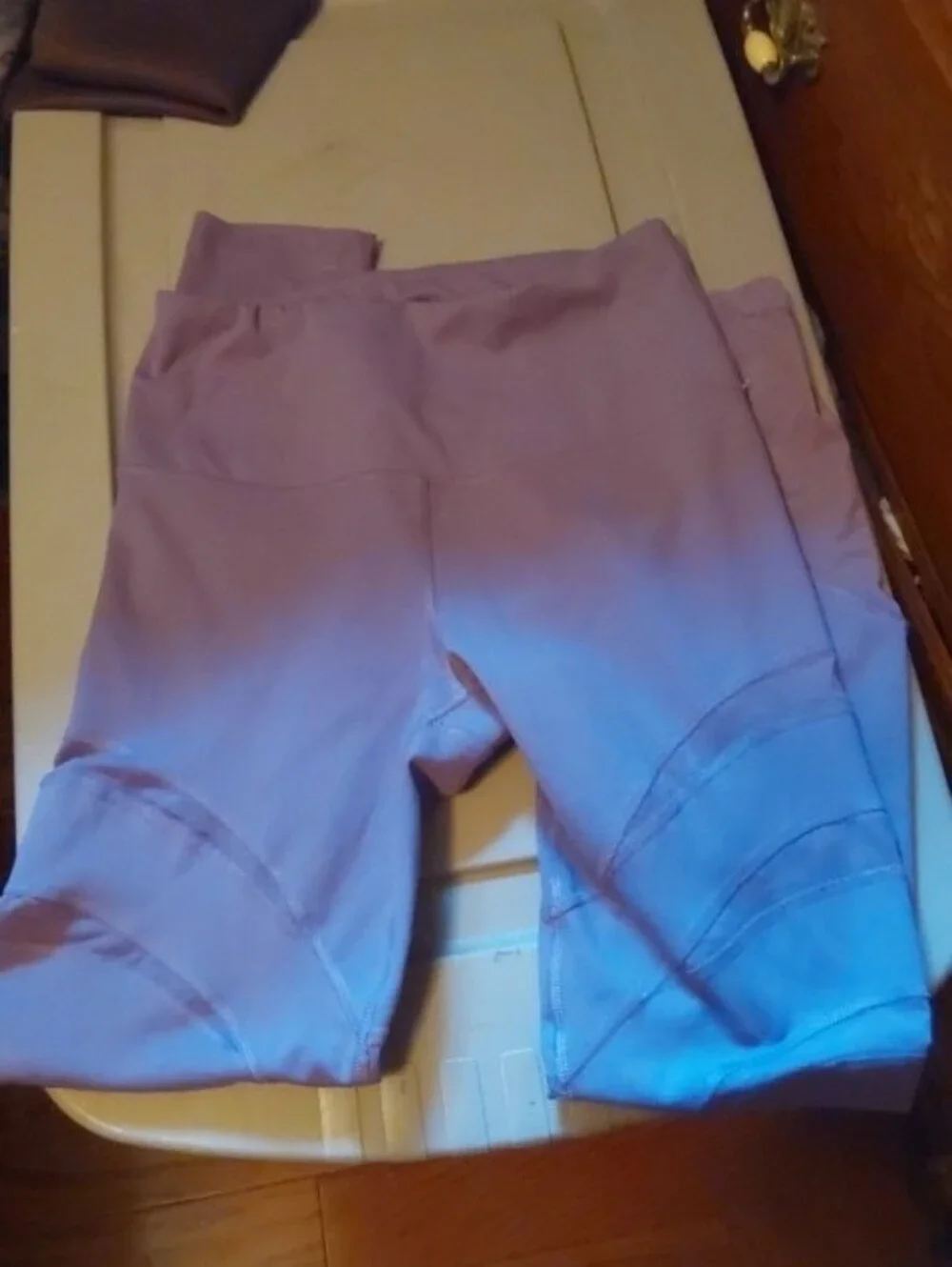 Lilac High-Waist Yogalicious Leggings.